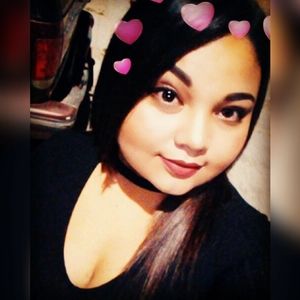 Meet your Posher, Abigail